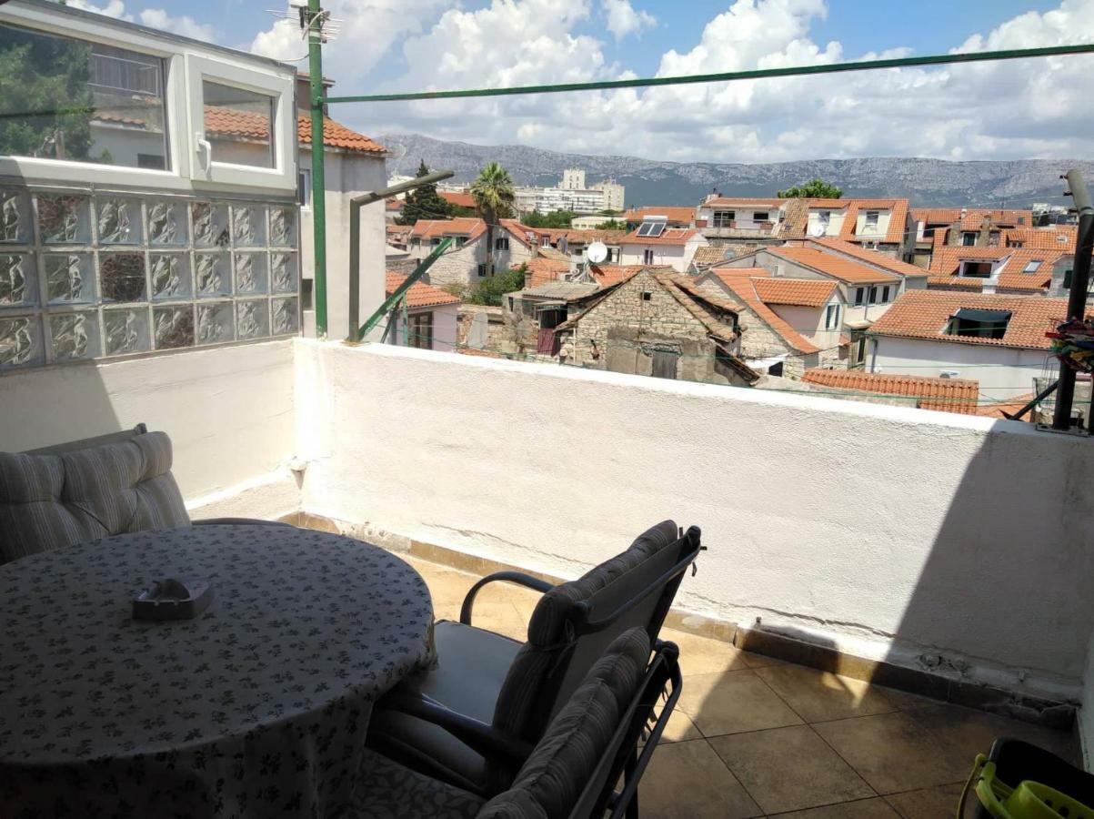 Cosy Accommodation In The Center Of Split Exterior foto